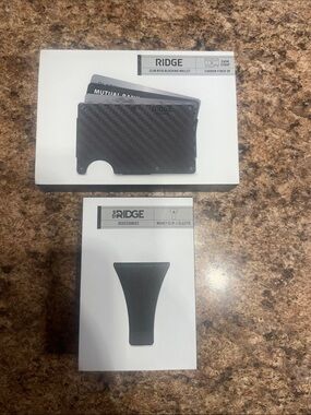 NEW Ridge Carbon Fiber Slim RFID Wallet & Black Money Clip